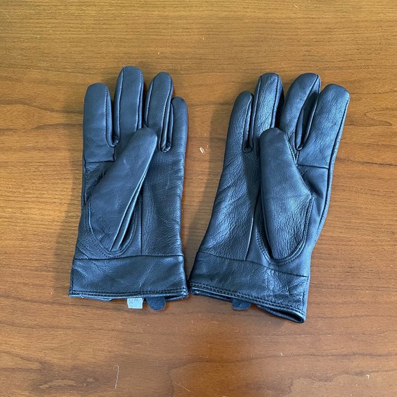 Black 100% Genuine Leather Women's Gloves - Picture 2 of 8